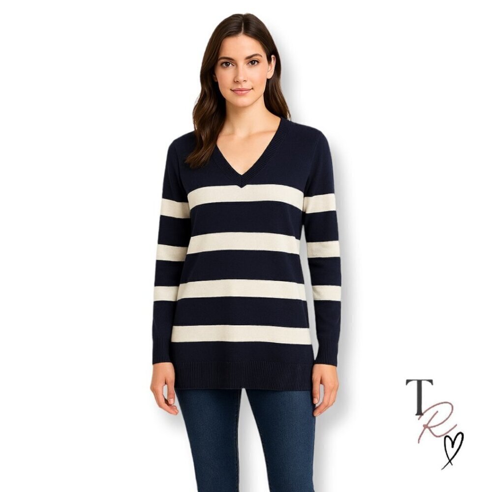 GAP Eversoft V-Neck Wool Blend Sweater in Navy & White Stripes Size Medium TALL